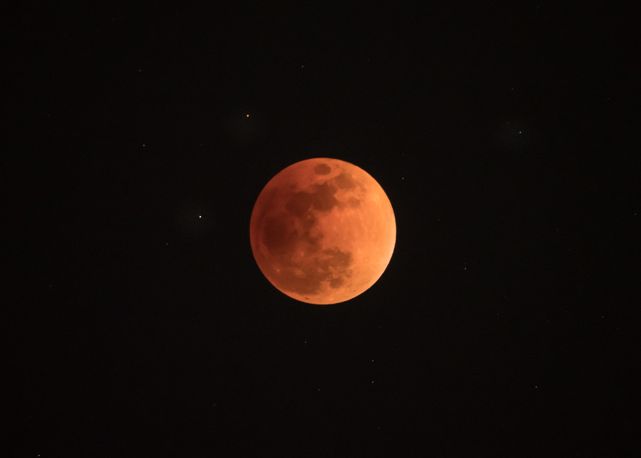 8 Total eclipse 22:24