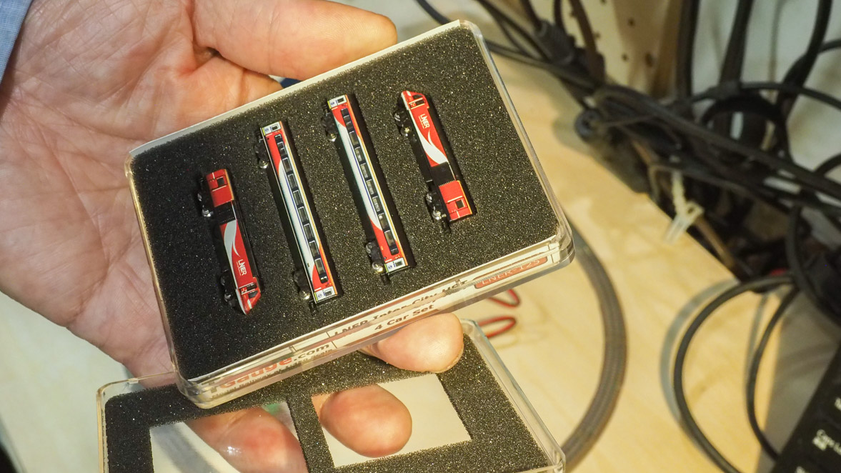 世界一小さな鉄道模型 －Tゲージのスターターセットをゲット